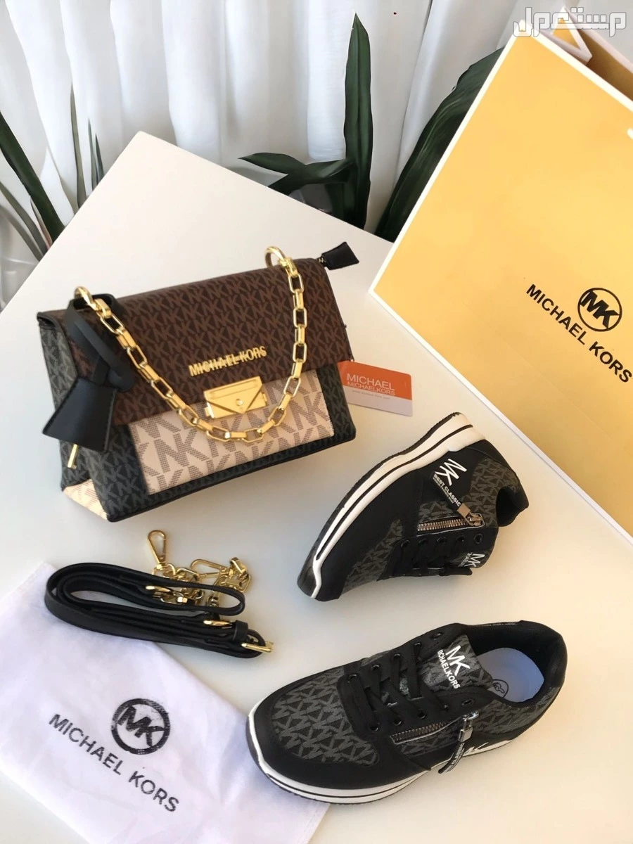 250 ﷼⭐اطقم شنط معاء شوزات⛸️ 👜 🔹ماركه لويس فيتون  🔹ملحقات نفس الصوره 🔹الاكثر طلب✅     السعر : 250﷼ فقط  ___________________ الرياض توصيل فوري  ترقبو جديدنا♻️