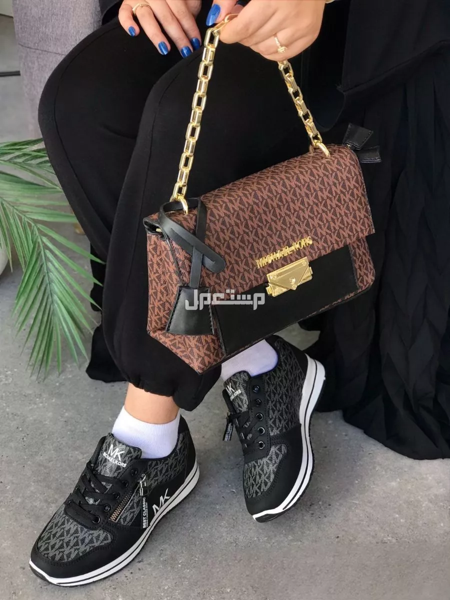 250 ﷼⭐اطقم شنط معاء شوزات⛸️ 👜 🔹ماركه لويس فيتون  🔹ملحقات نفس الصوره 🔹الاكثر طلب✅     السعر : 250﷼ فقط  ___________________ الرياض توصيل فوري  ترقبو جديدنا♻️