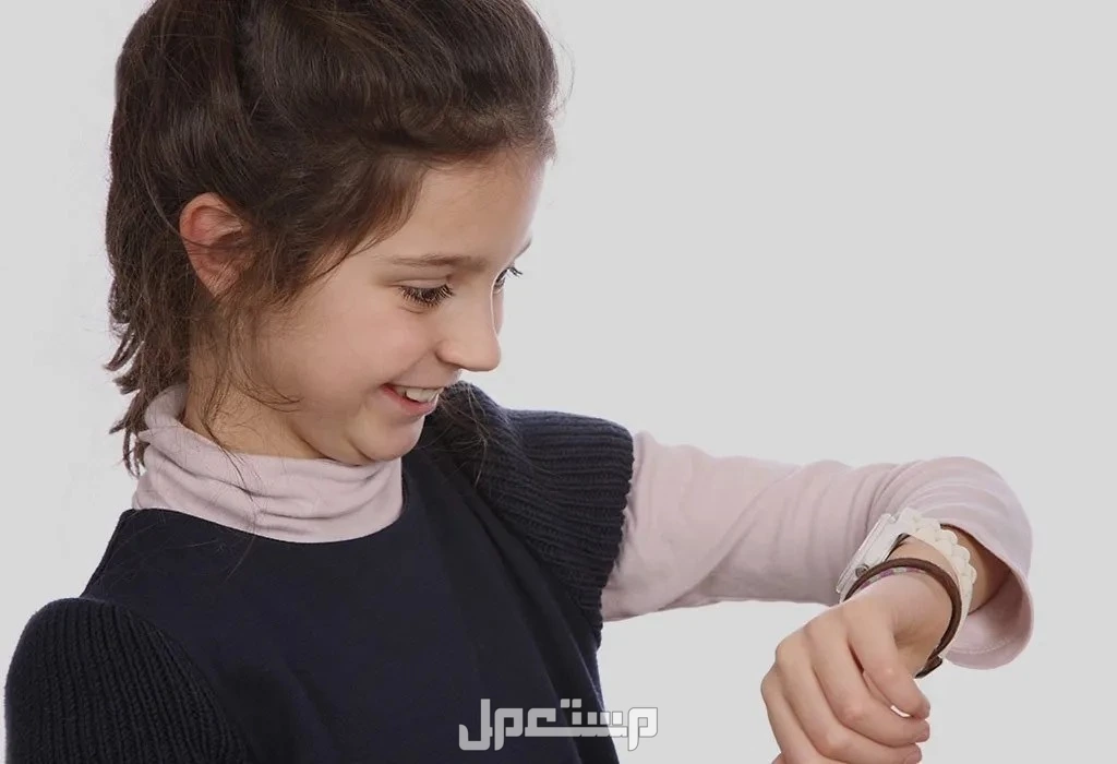 خطوات عمل ساعة كرتون للاطفال مع الصور: أفكار بسيطة وسهلة خطوات عمل ساعة للاطفال