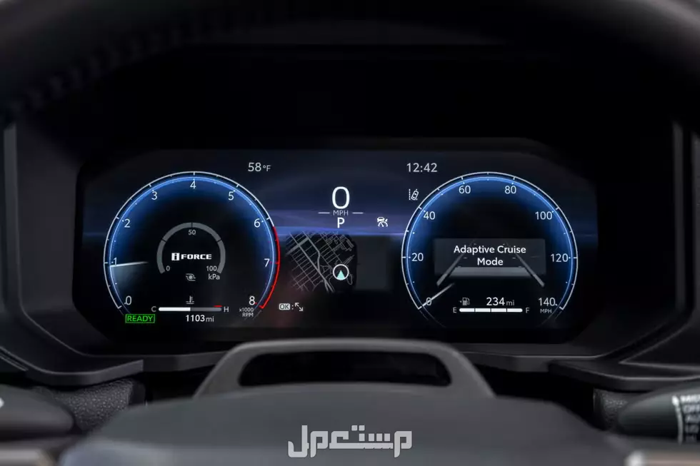 6 تحديثات في تويوتا برادو 2025 الشكل الجديد في السعودية لوحة القيادة من شركة تويوتا