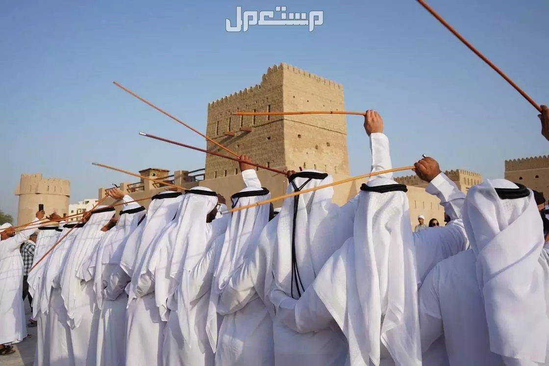 أفضل أماكن الاحتفال باليوم الوطني الإماراتي 53 الرقصات الشعبية في الإمارات