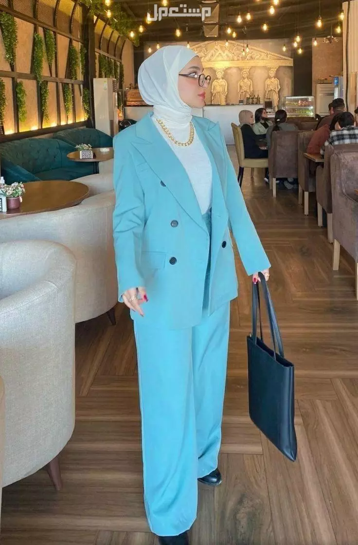 بدل حريمي كلاسيك للمحجبات: أفضل التصاميم والأسعار أحدث صيحات بدل حريمي كلاسيك للمحجبات 2025