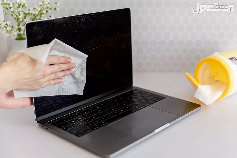 أفضل طرق تنظيف اللاب توب.. 4 خطوات سهلة طريقة تنظيف شاشة الحاسوب