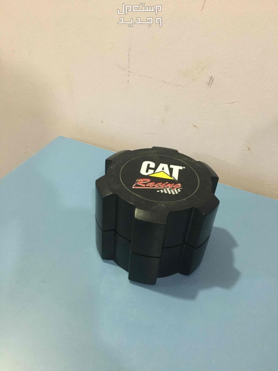 للبيع ساعة يد رجالي فاخرة نوع GAT