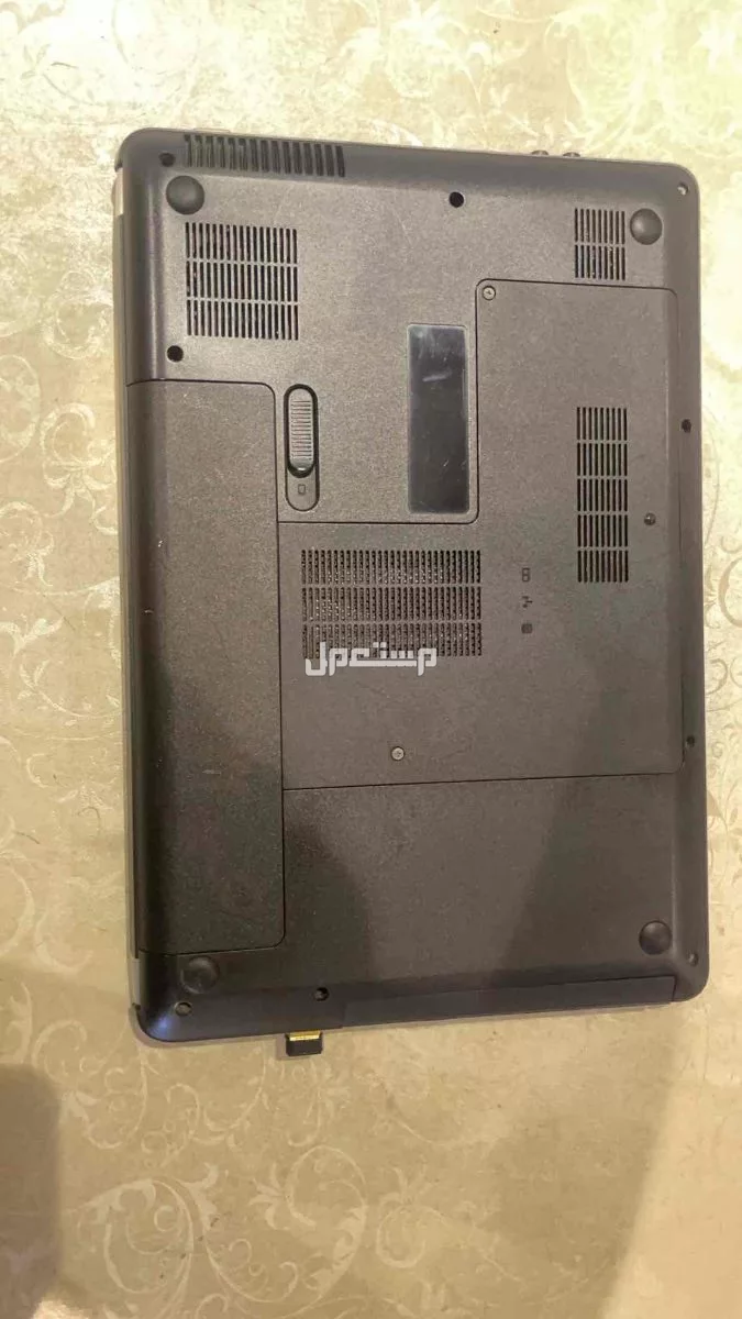 لاب توب HP ( CORE TM  i3 ) ماركة إتش بي في جدة بسعر ألفين ريال سعودي