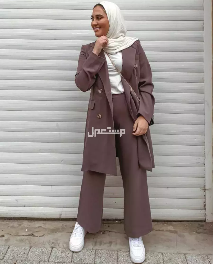تشكيلة بدلات أوفر سايز للمحجبات 2025 بالصور البدلة المكونة من ثلاث قطع