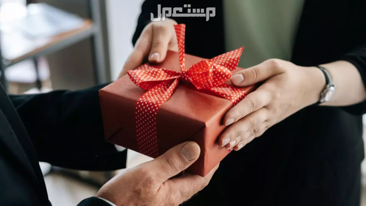 أفكار هدايا للمتزوجين في رأس السنة 2025 أفكار هدايا للزوجة