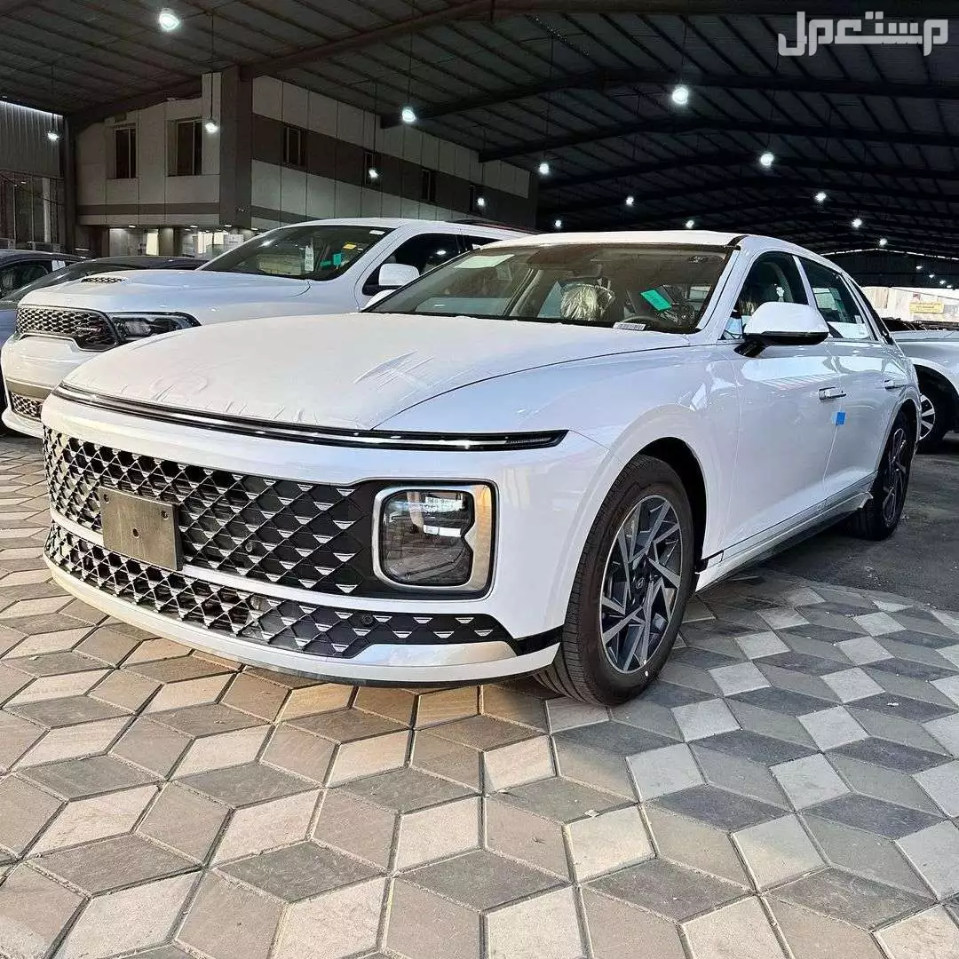 هيونداي ازيرا 2024 في الشارقة بسعر 50 ألف درهم إماراتي