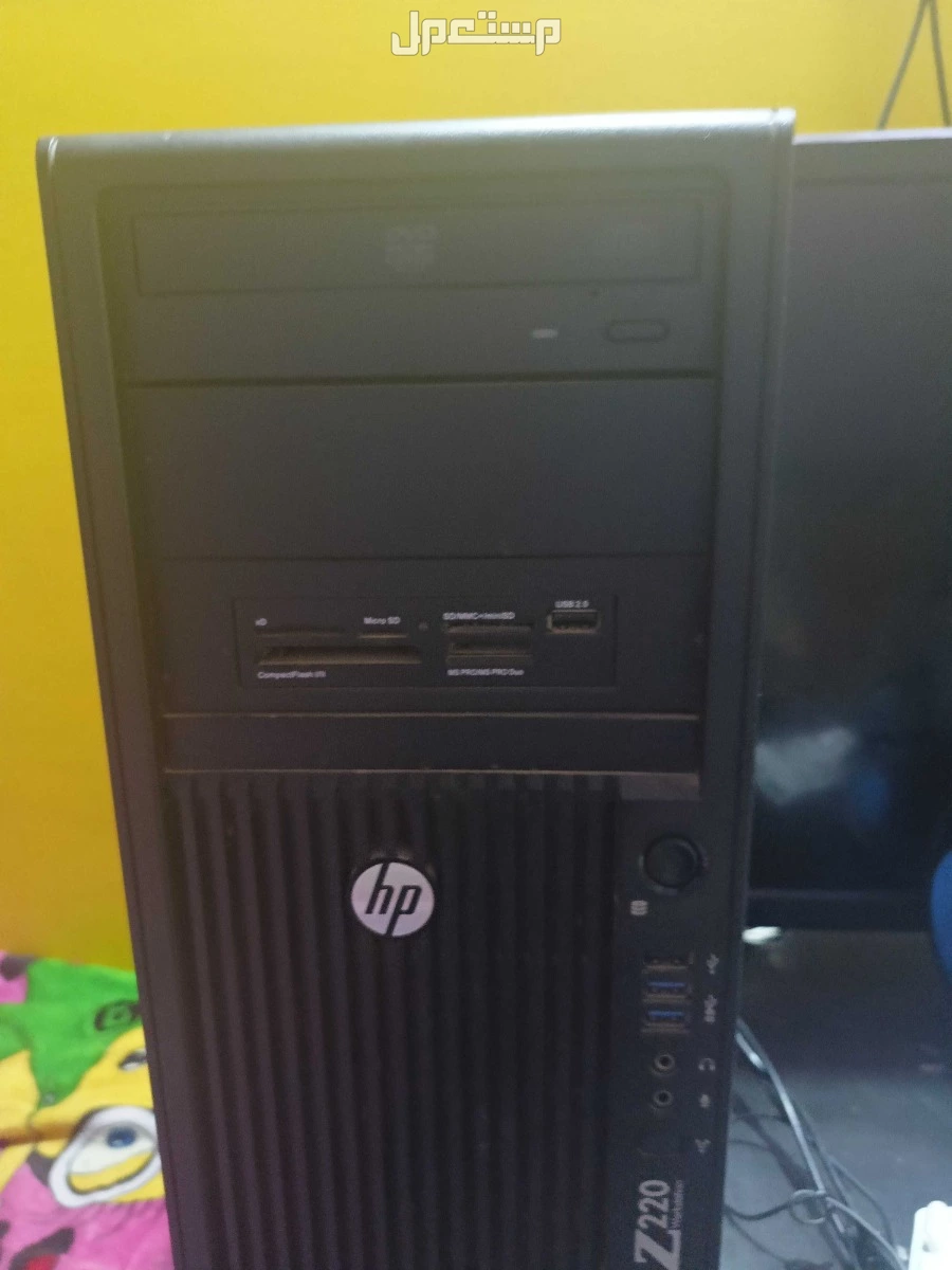كيسة كمبيوتر اتش بي Z440 بمعالج انتل زيون E5 1620 v4 ذاكرة تخزين 1 تيرابايت رام 16 غيغابايت بلوحة مفاتيح انجليزي عربي ويندوز 10 برو اسود جيجا