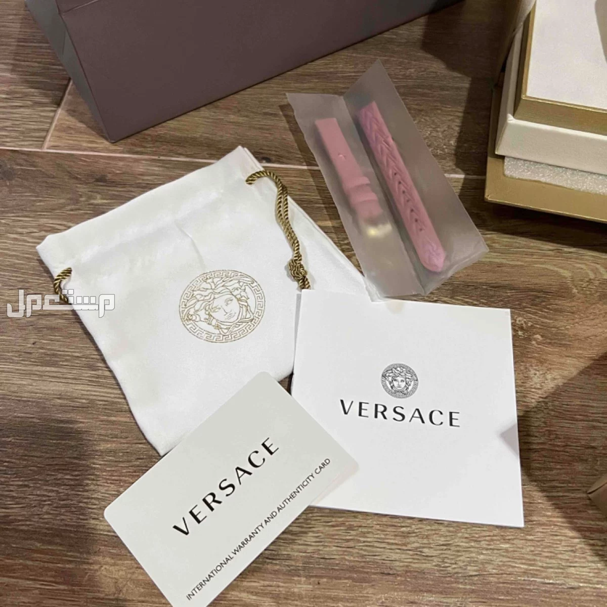 ساعة نسائية من براند فرزاتشي في مكة المكرمة بسعر 1700 ريال سعودي (قابل للتفاوض)