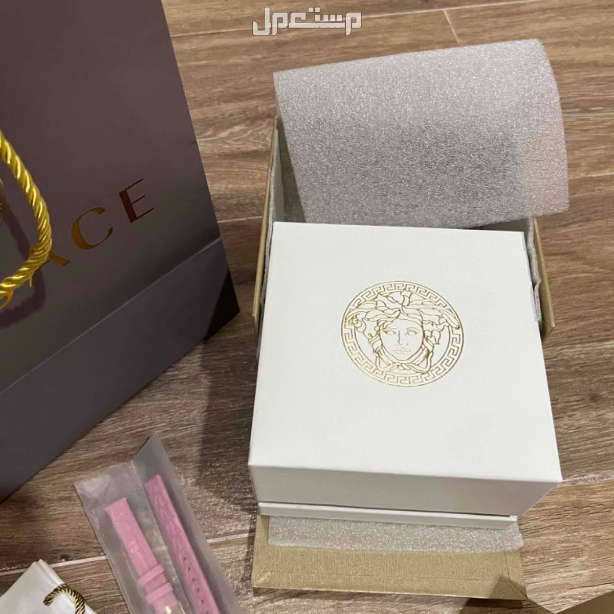 ساعة نسائية من براند فرزاتشي في مكة المكرمة بسعر 1700 ريال سعودي (قابل للتفاوض)