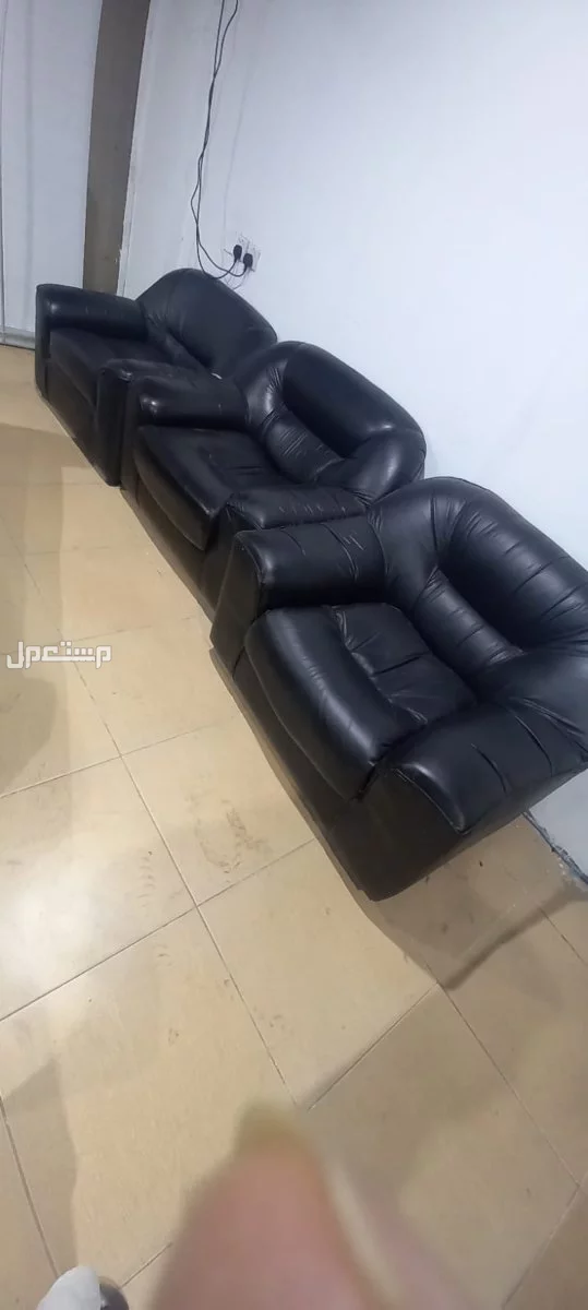 اثاث مكتبي مستعمل للبيع في المدينة المنورة بسعر ألفين ريال سعودي