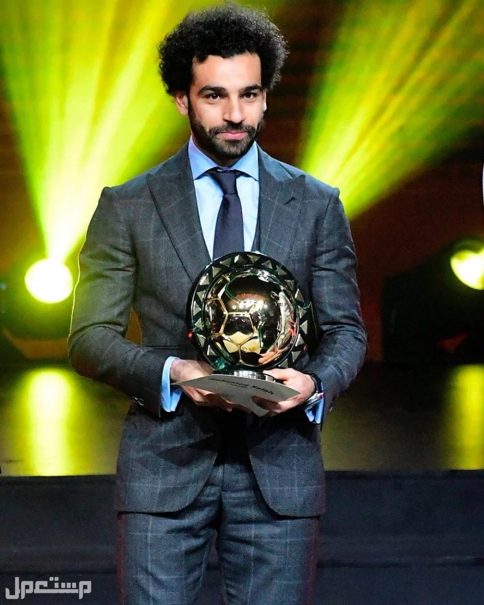 كم تبلغ ثروة محمد صلاح؟ وأين ينفقها جائزة افضل لاعب