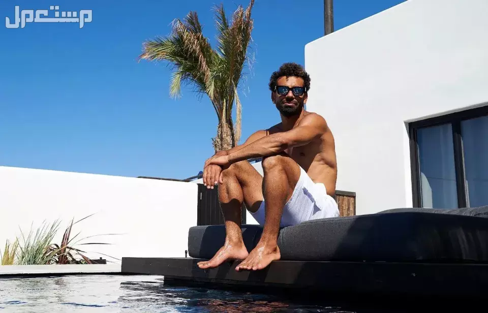 كم تبلغ ثروة محمد صلاح؟ وأين ينفقها محمد صلاح في اجازة صيفية