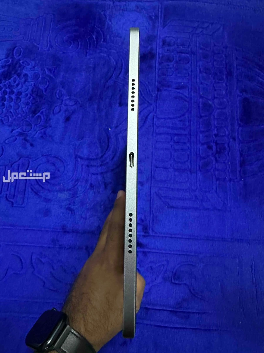 للبيع ايباد برو 11 بوصه بمعالج M2