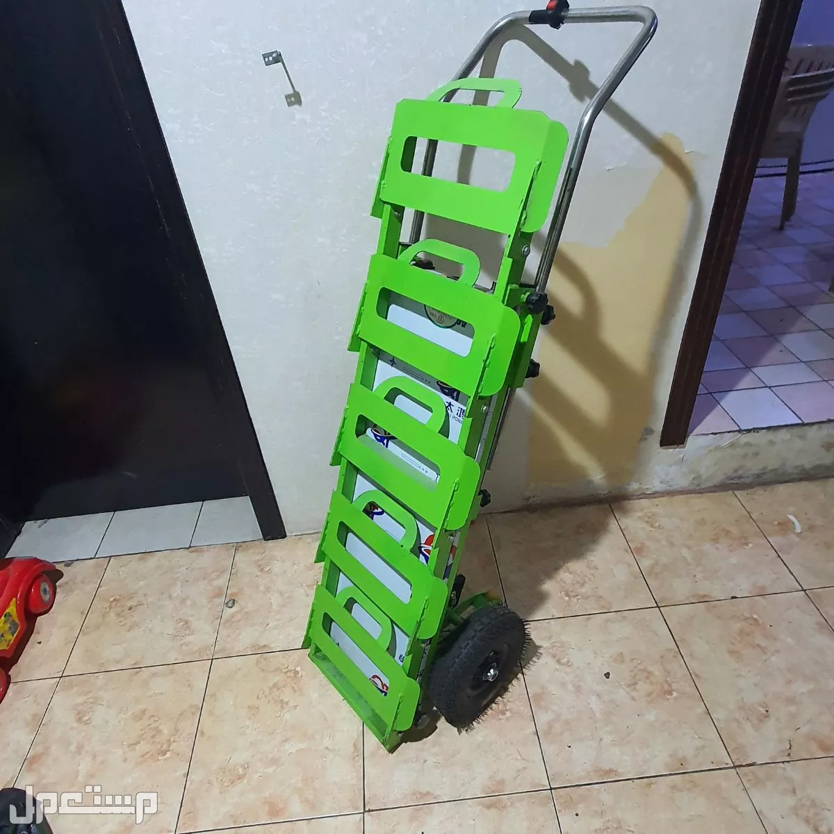 عربة تسلق السلالم الكهربائية في القطيف بسعر 8500 ريال سعودي