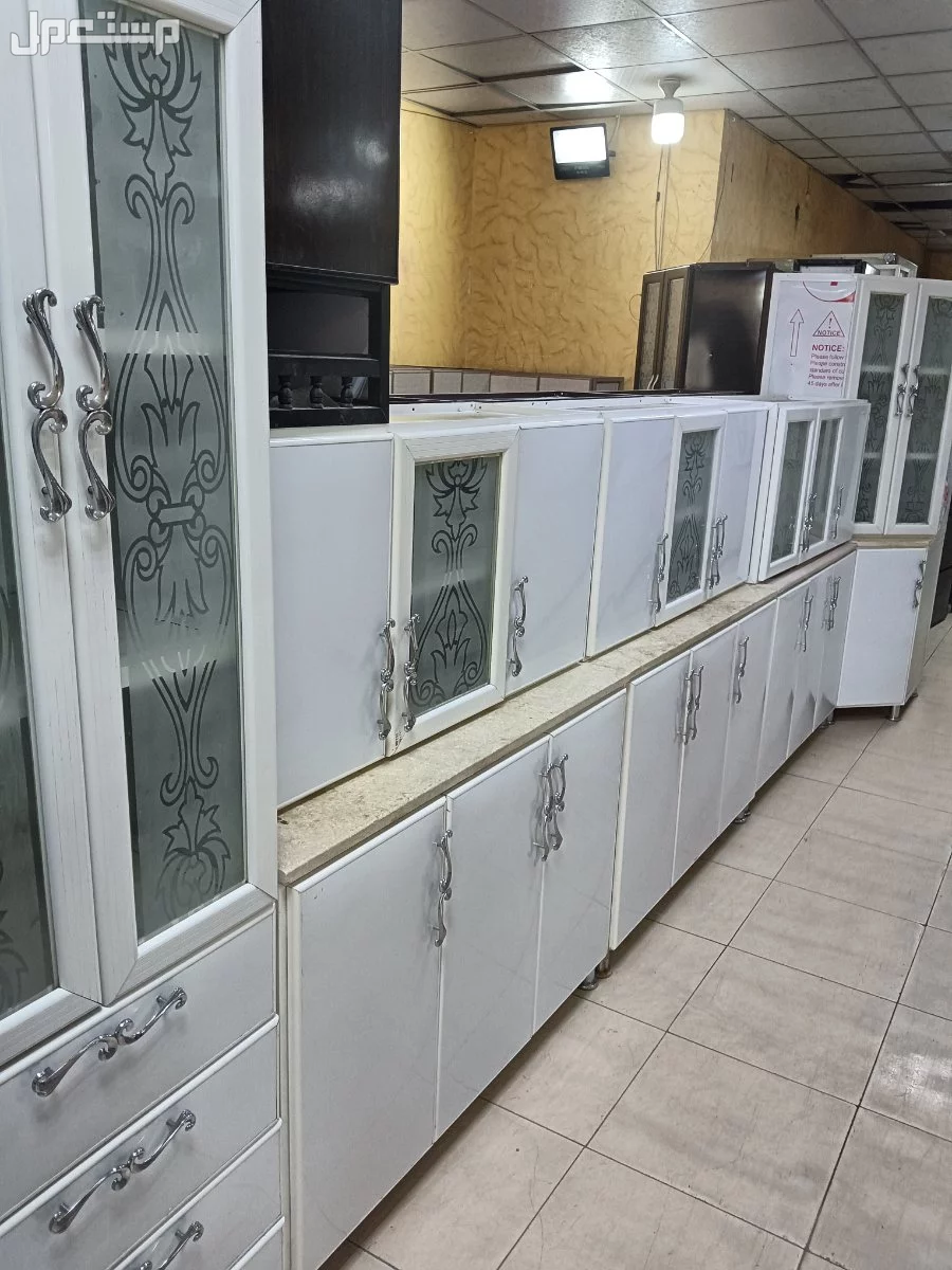 مطابخ مستعمله تشبه الجديد بسعر 1500 ريال