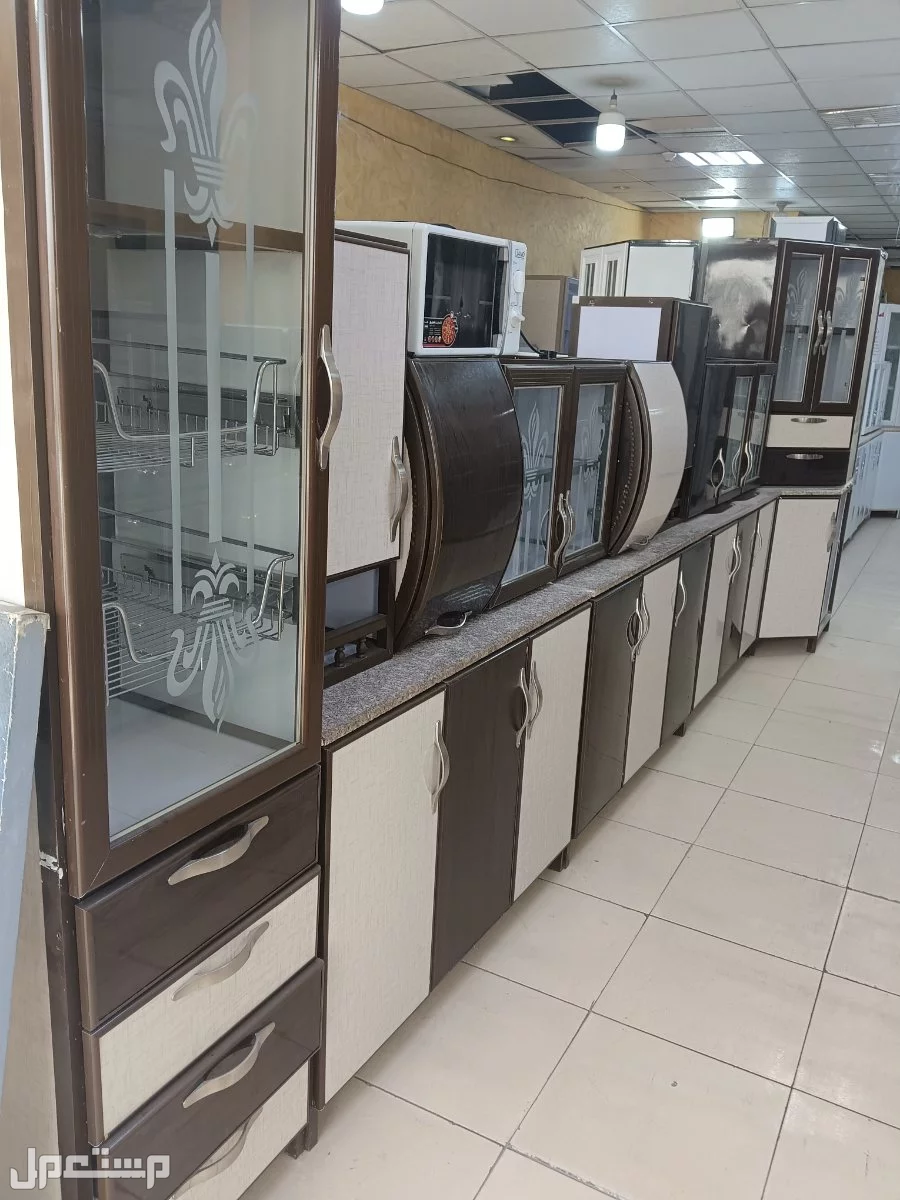 مطابخ مستعمله تشبه الجديد بسعر 1500 ريال