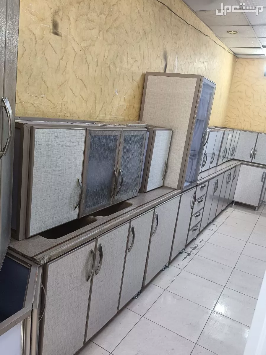 مطابخ مستعمله تشبه الجديد بسعر 1500 ريال