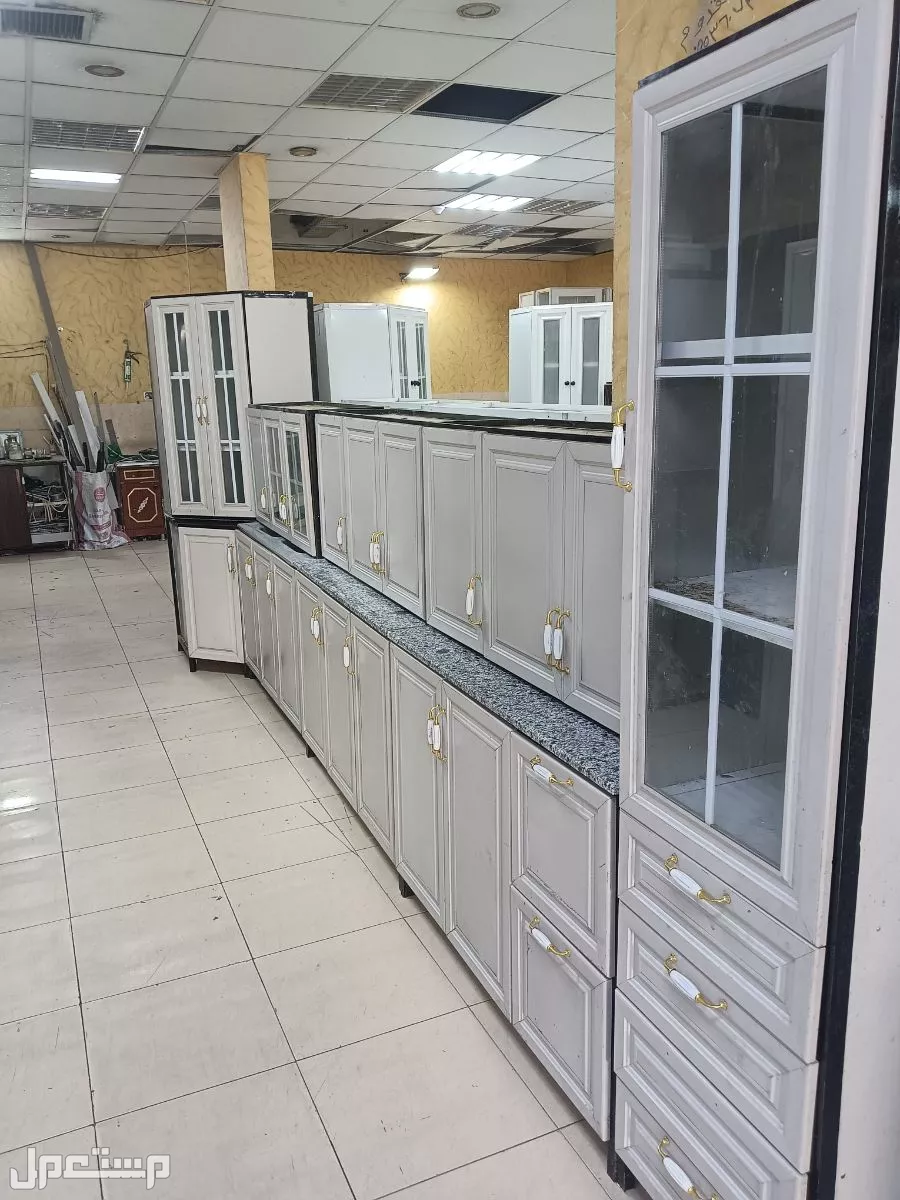 مطابخ مستعمله تشبه الجديد بسعر 1500 ريال