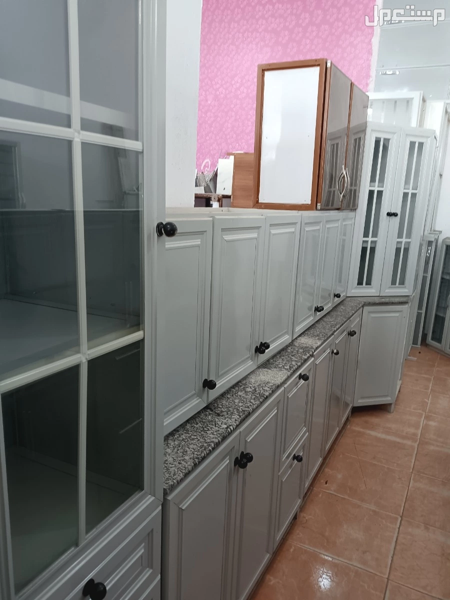 مطابخ مستعمله تشبه الجديد بسعر 1500 ريال