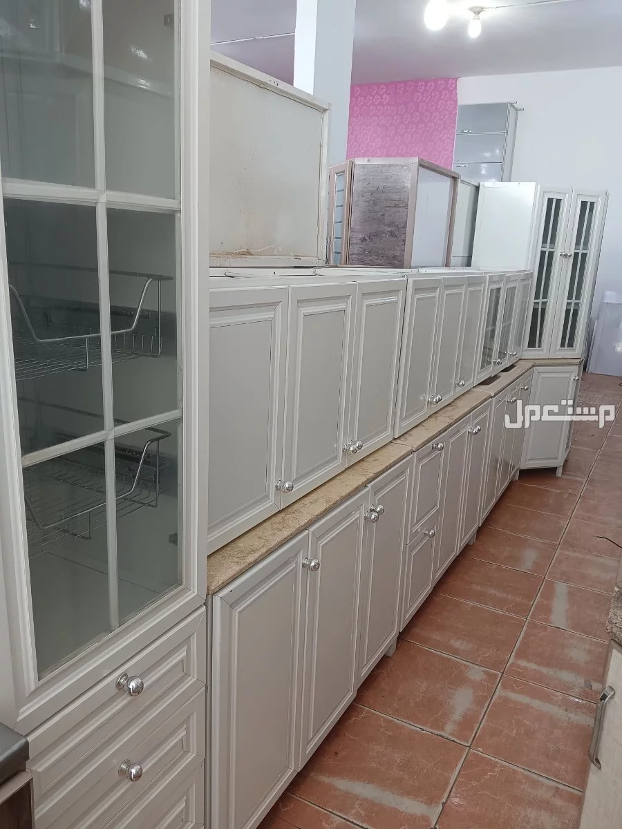 مطابخ مستعمله تشبه الجديد بسعر 1500 ريال