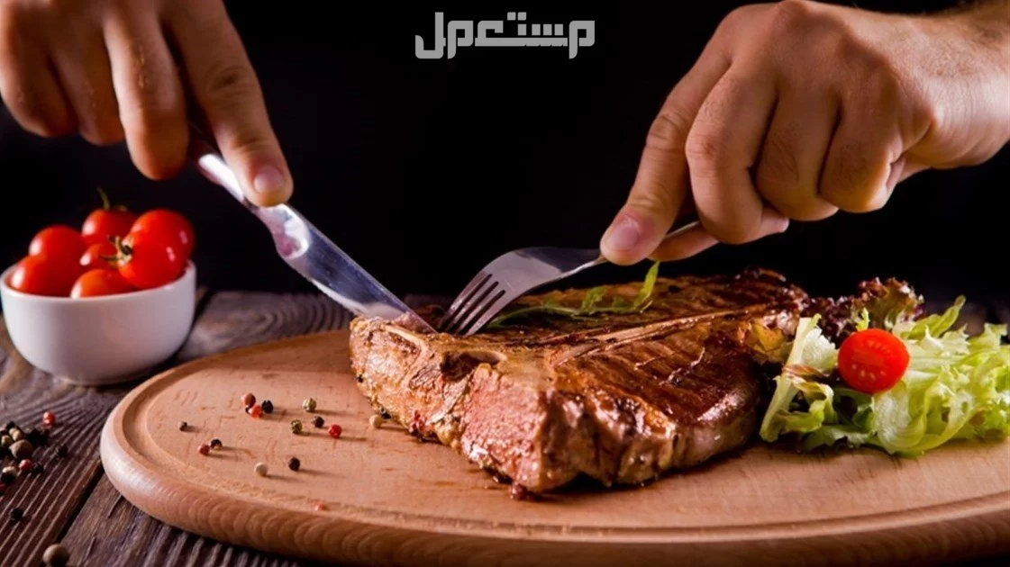 ما تفسير أكل اللحم في المنام للرجل والمرأة وأهم دلالاته؟ تفسير أكل اللحم في المنام للنابلسي