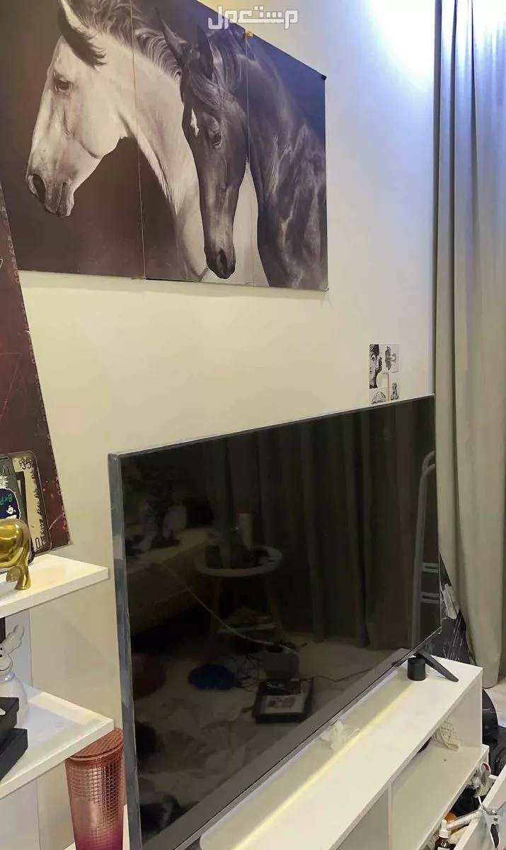 للبيع شاشة lg جديده مالها ست شهور
