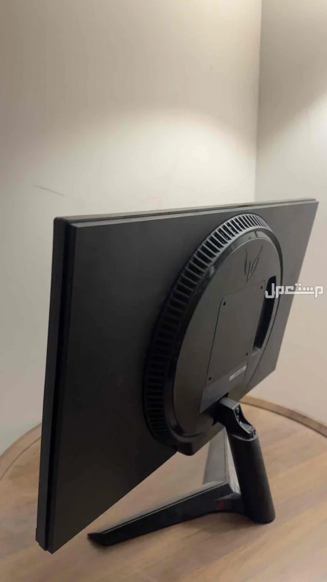 للبيع شاشة LGقيمنق مع سماعة هايبر اكس كلاود 3