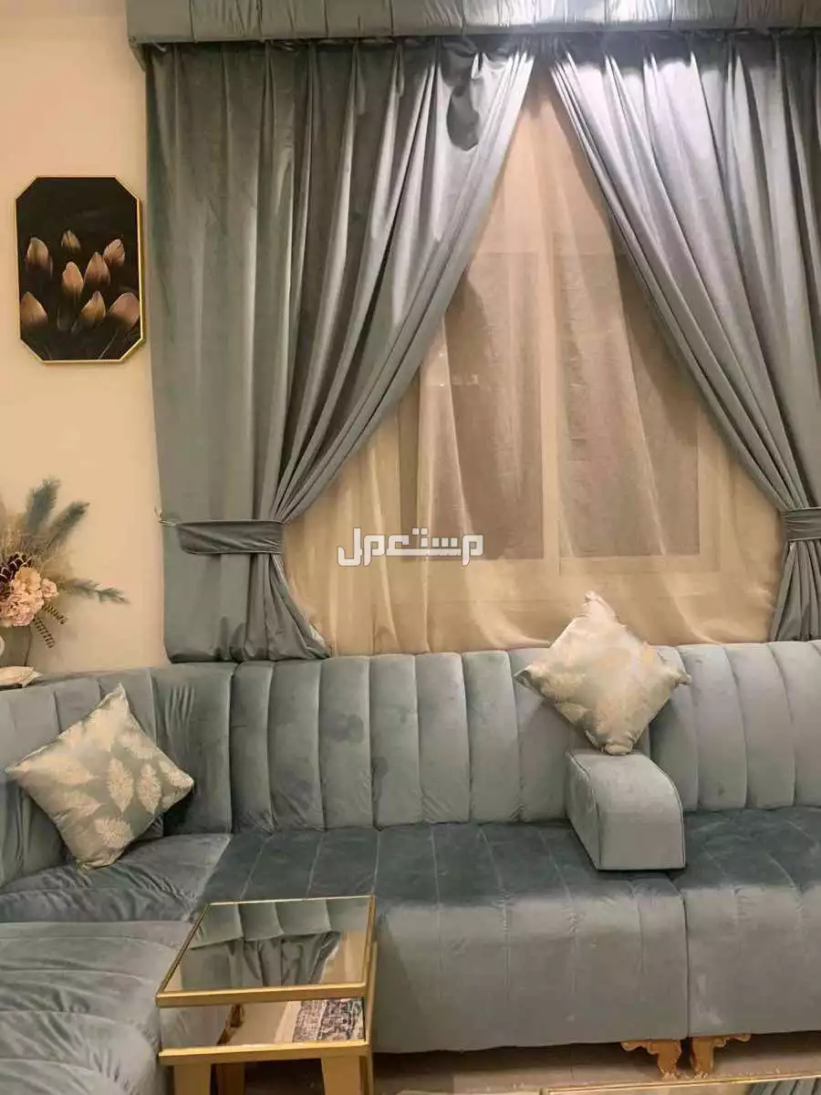 كنب شبهه جديد استعمال لمدة سنه السعر 800