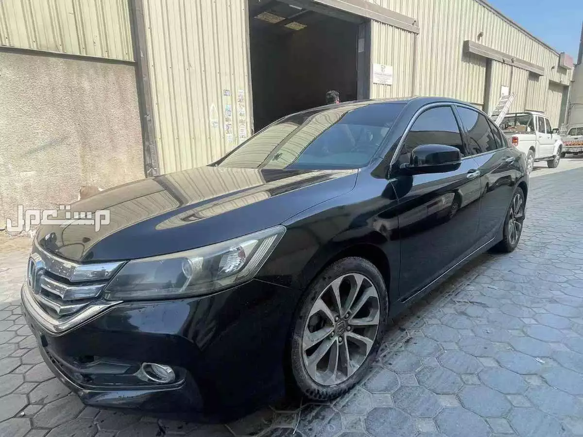 هوندا اكورد 2016 في دبي بسعر 32500 درهم إماراتي