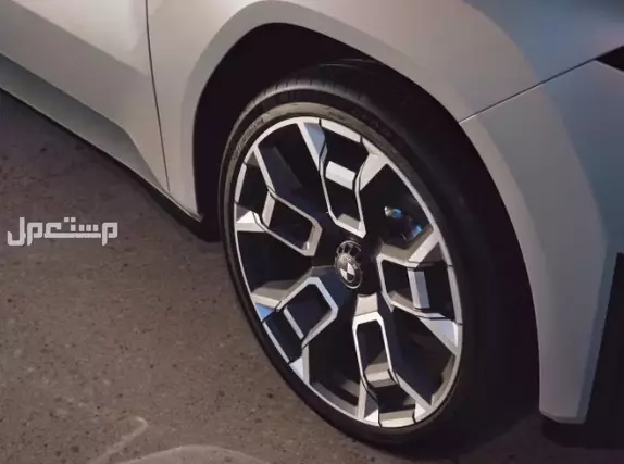 مواصفات وصور بي إم دبليو iX3 موديل 2026 إطارات السيارة بي إم دبليو iX3 2026
