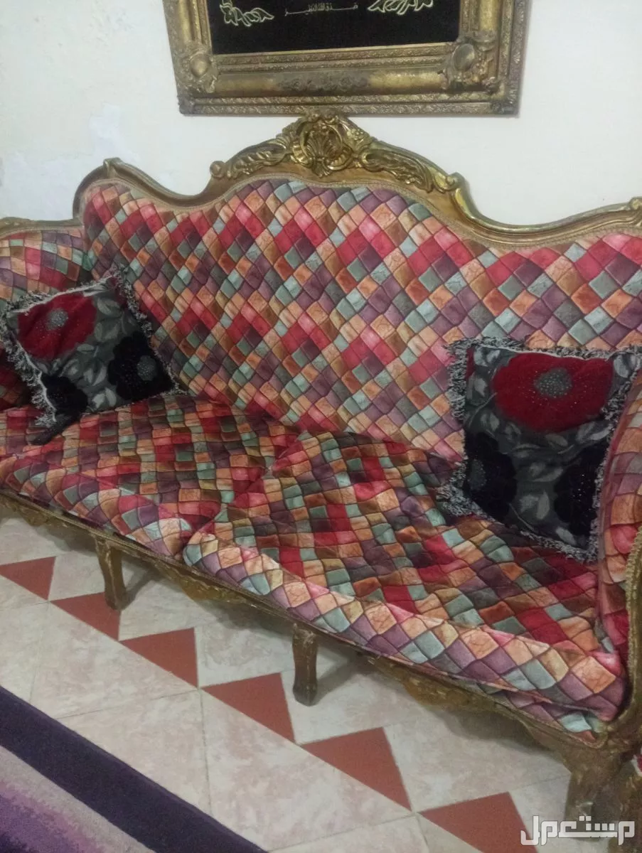 صالون للبيع كنبه واربع كراسي اسكندريه سيدى بشر بحر ى