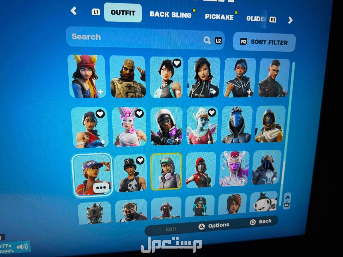 حساب فورت نايت مع ابيك اساسي 150 سكن