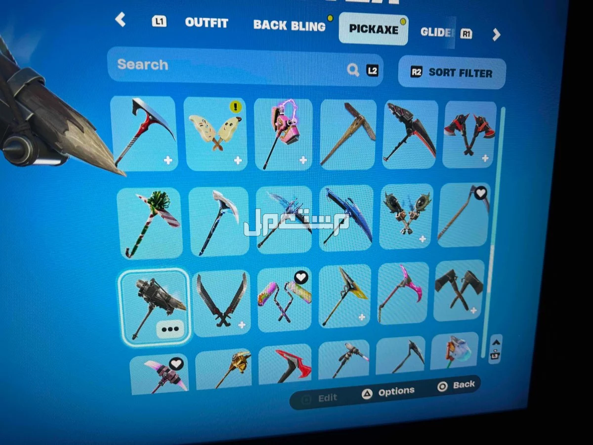 حساب فورت نايت مع ابيك اساسي 150 سكن