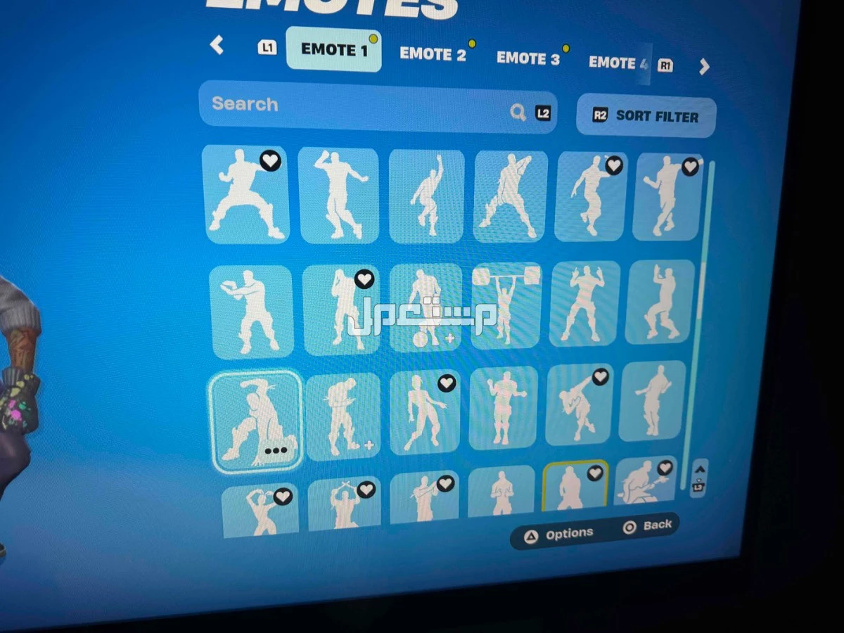 حساب فورت نايت مع ابيك اساسي 150 سكن
