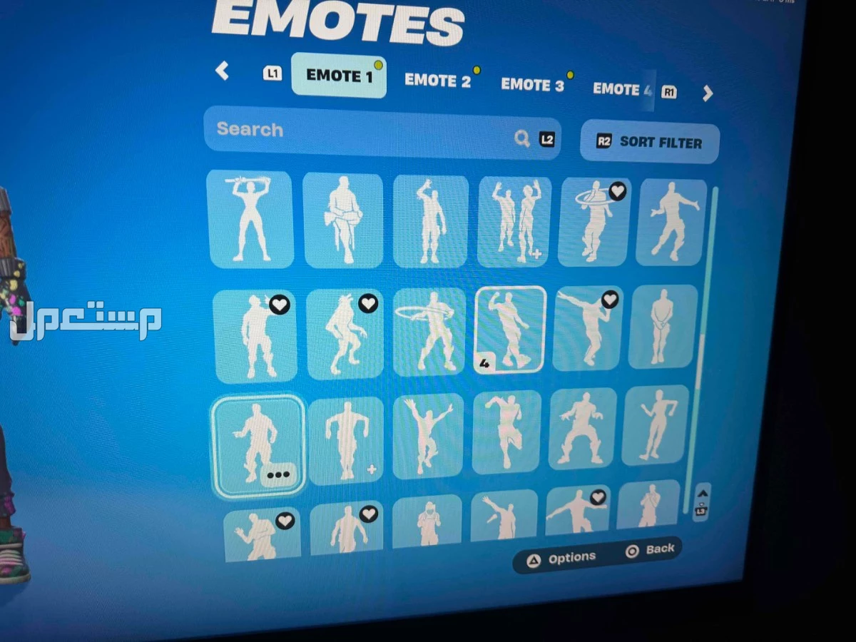 حساب فورت نايت مع ابيك اساسي 150 سكن
