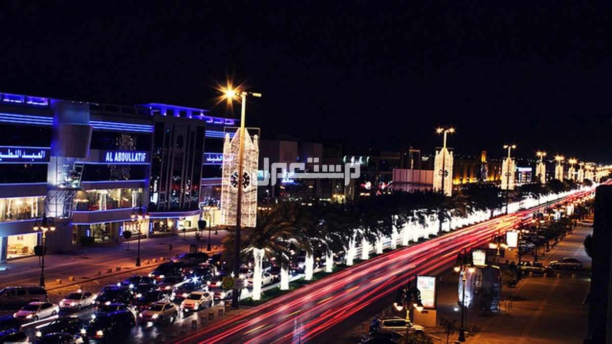 أجمل 10 مطاعم بالرياض 2025.. لقضاء عطلة نهاية الأسبوع شارع التحلية في الرياض