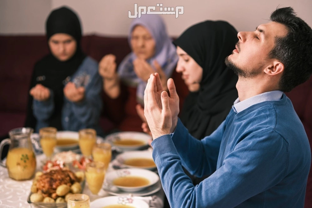 فضل صيام الاثنين والخميس والايام البيض من كل شهر الحكمة من صيام الاثنين والخميس