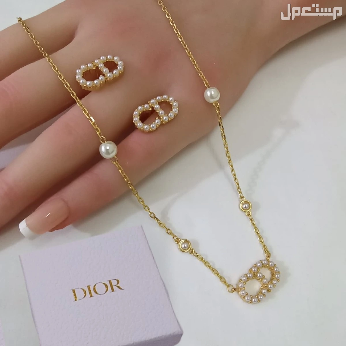 عرض اطقم اكسسوارات ماركات سلسال وحلق