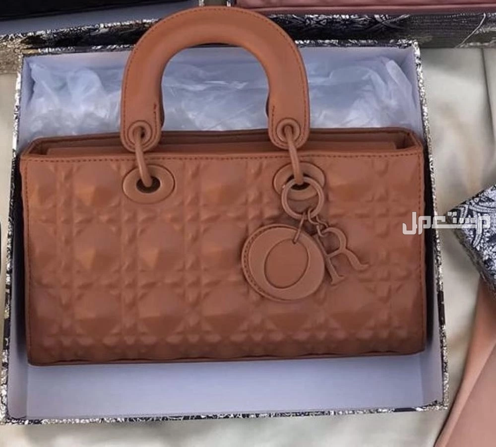شنط  نسائية  للبيع  المدينة المنورة