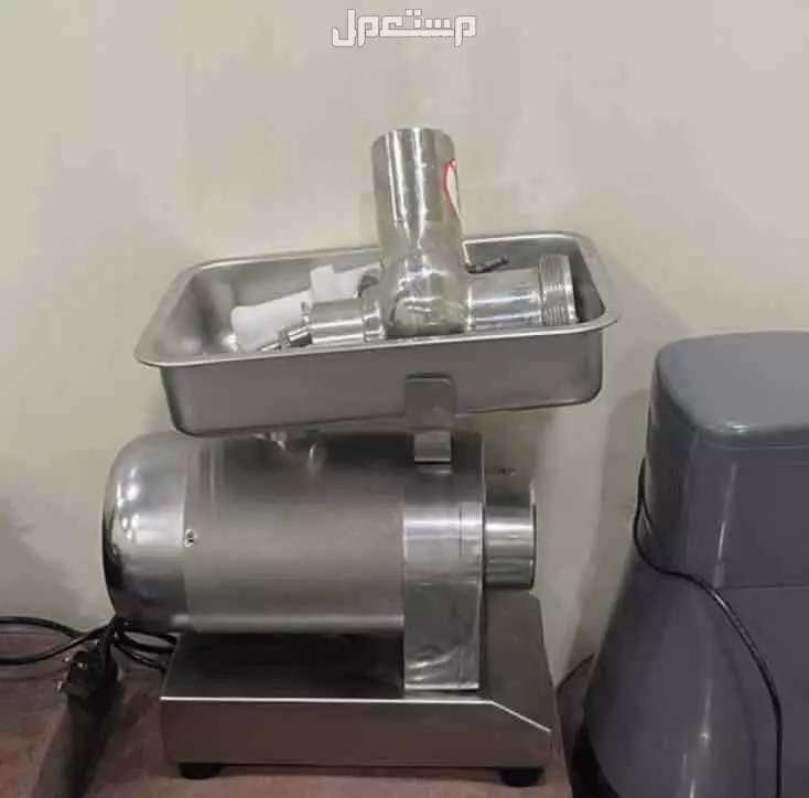 مكينة فرم اطاليه في بيشة بسعر 2500 ريال سعودي