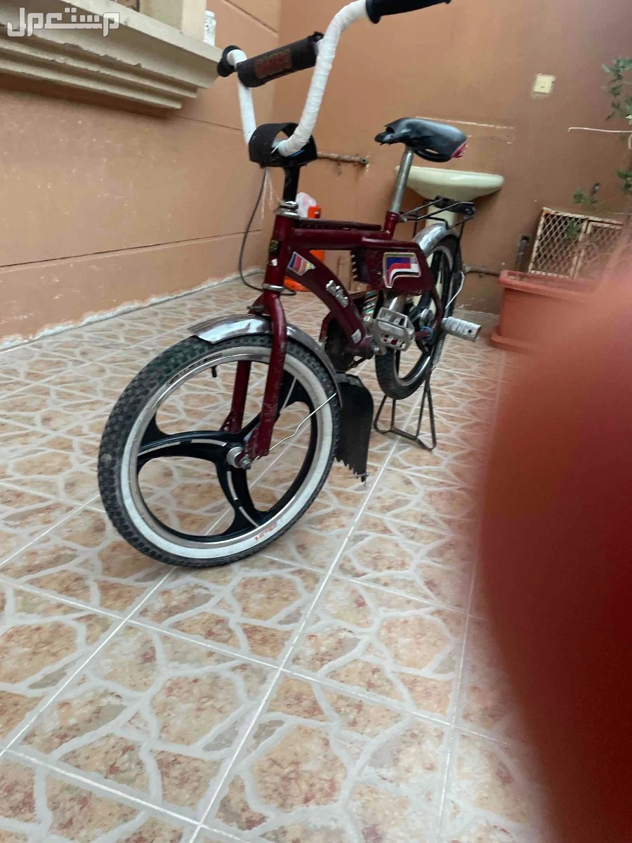 سيكل وامبو عنابي جنوط مروحة  في الأحساء بسعر 300 ريال سعودي
