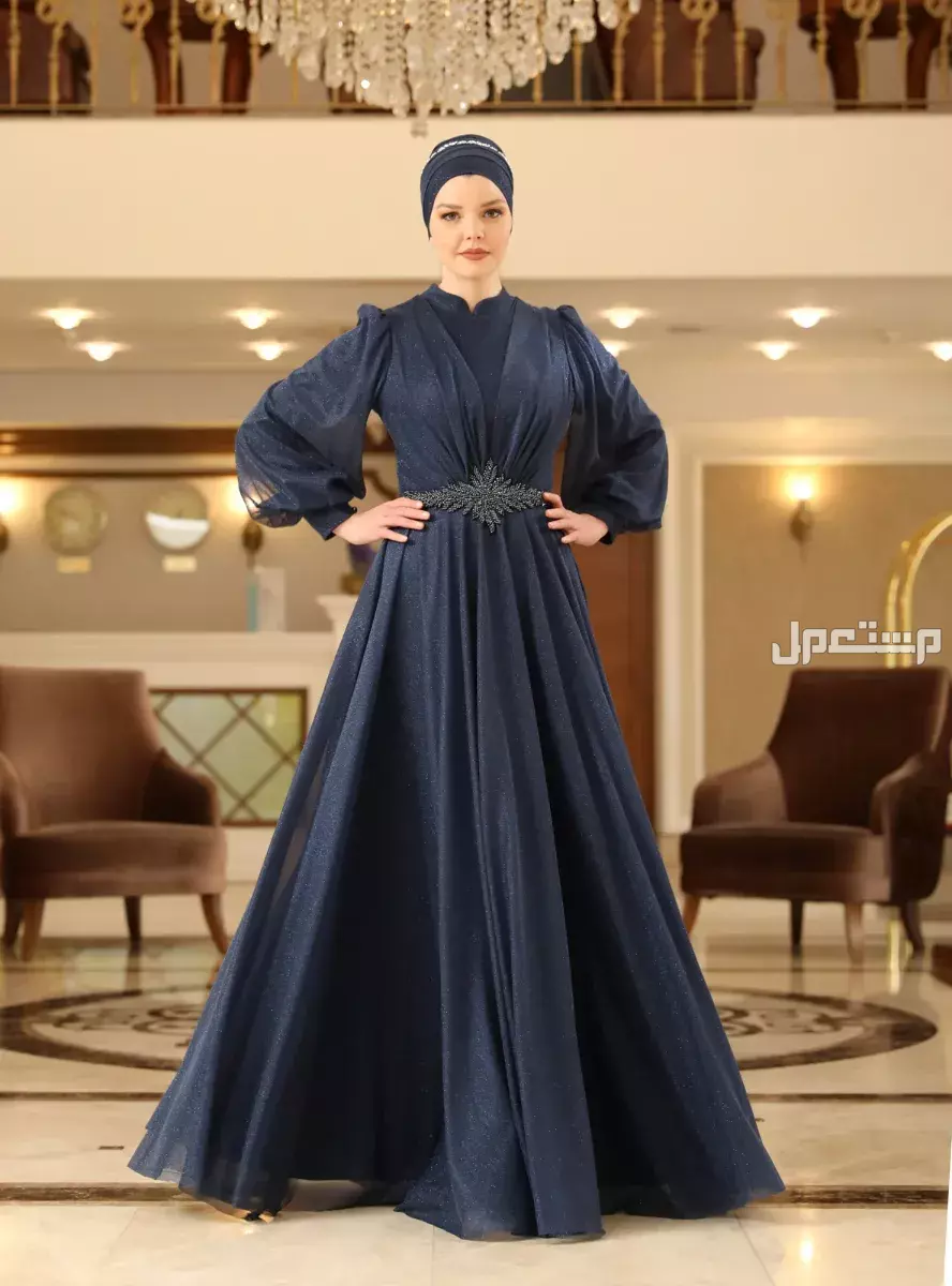 شاهد|| موضة الفساتين السواريه 2025 وأسعارها (صور) موضة الفساتين السواريه 2025