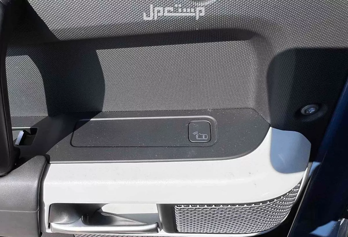 لاند روفر ديفيندر 2020 في دبي بسعر 219 ألف درهم إماراتي
