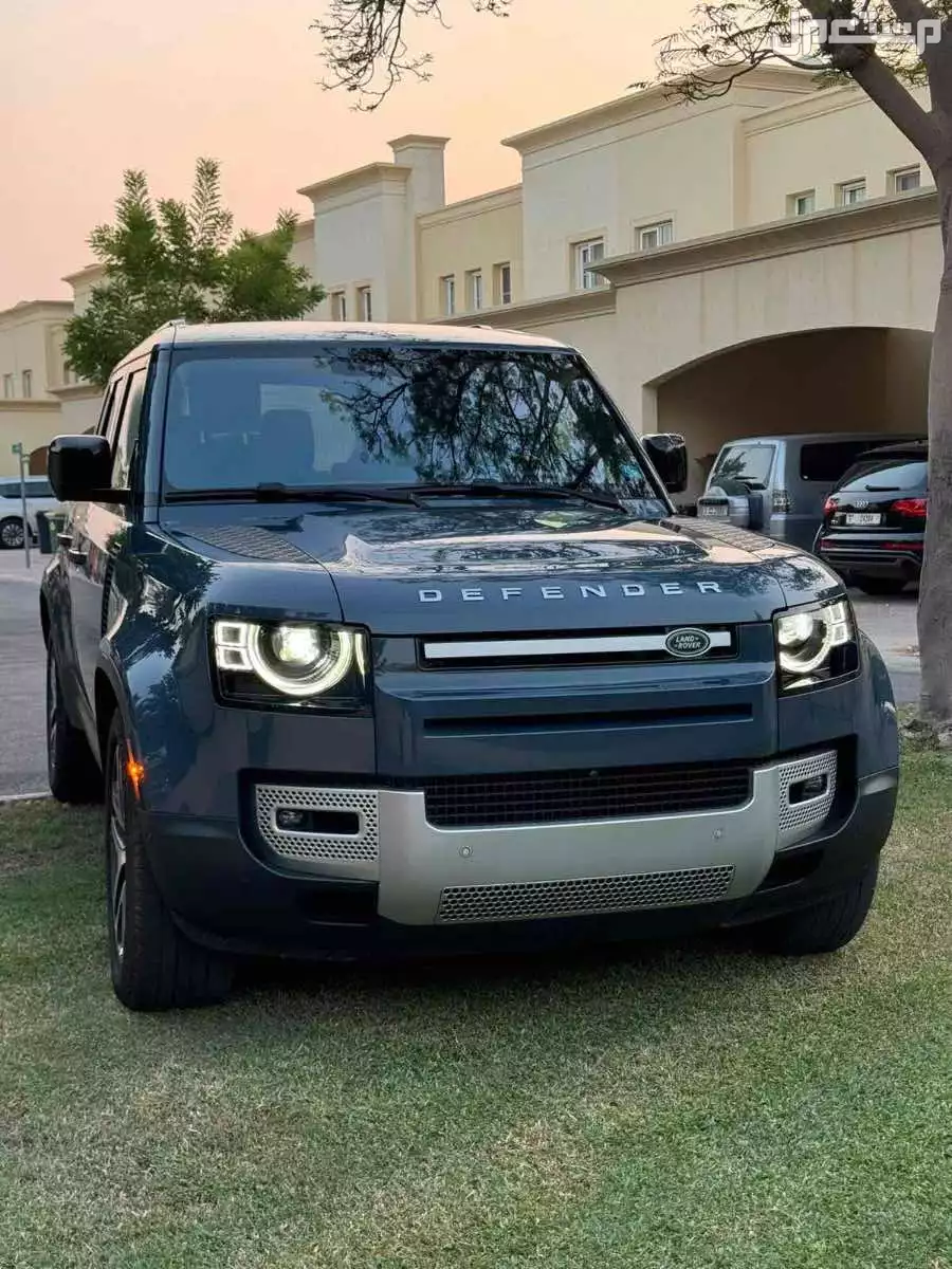لاند روفر ديفيندر 2020 في دبي بسعر 219 ألف درهم إماراتي