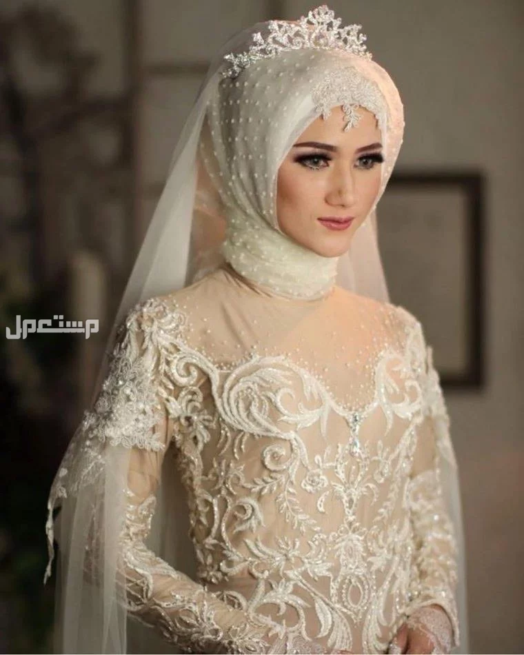 كيفية اختيار طرحة العروس المحجبة.. أنواعها بحسب شكل الوجه طرح العروس العصرية الرائعة