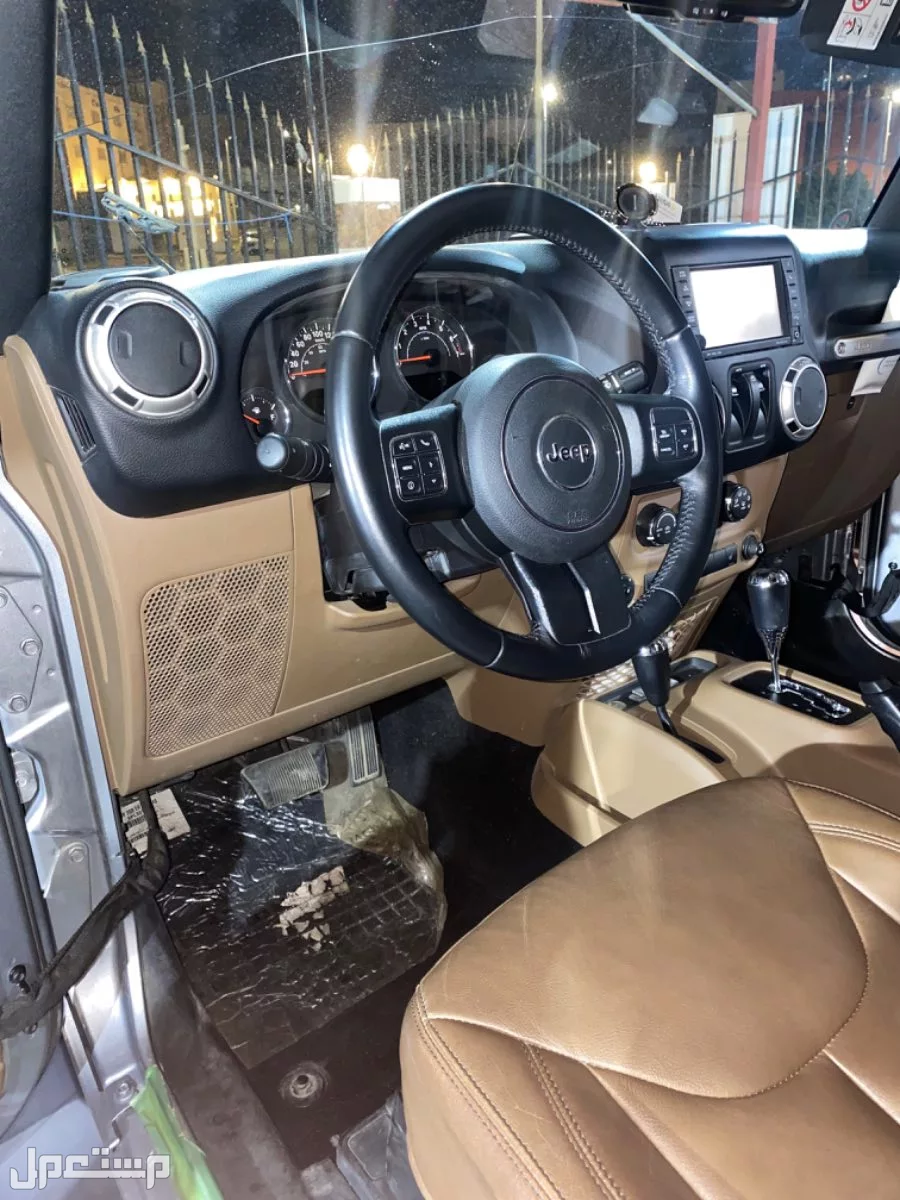 جيب رانجلر 2017 في جدة بسعر 90 ريال سعودي