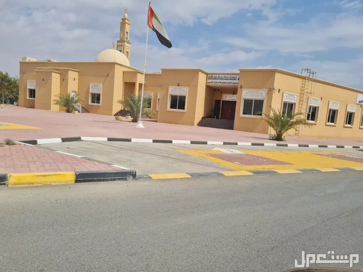 أرض للبيع في المنامة على الطريق مباشر قريبة من مسجد السويحي