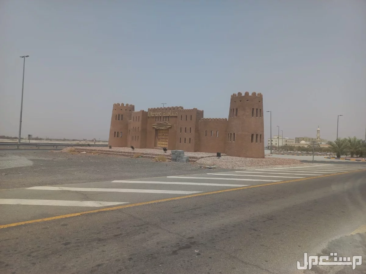 أرض للبيع في المنامة على الطريق مباشر قريبة من مسجد السويحي